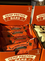 No More Coffee - kanapių proteino batonėliai su riešutais ir guarana, juodajame šokolade (12 vnt. dėžutė)