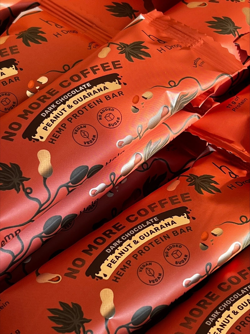 No More Coffee - kanapių proteino batonėliai su riešutais ir guarana, juodajame šokolade (12 vnt. dėžutė)
